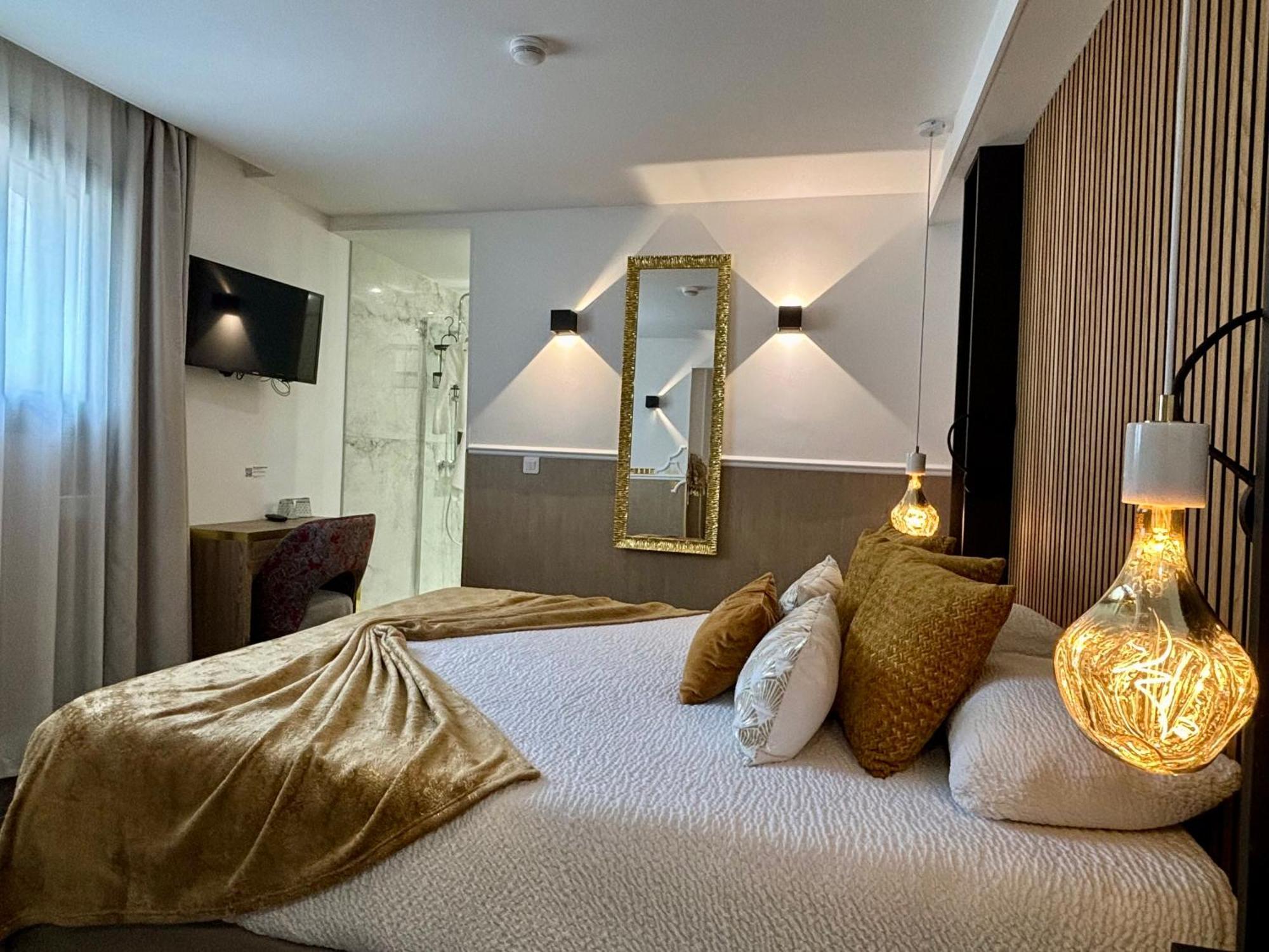 Le Confidentiel Hotel & Spa Saint-Raphaël Exteriör bild